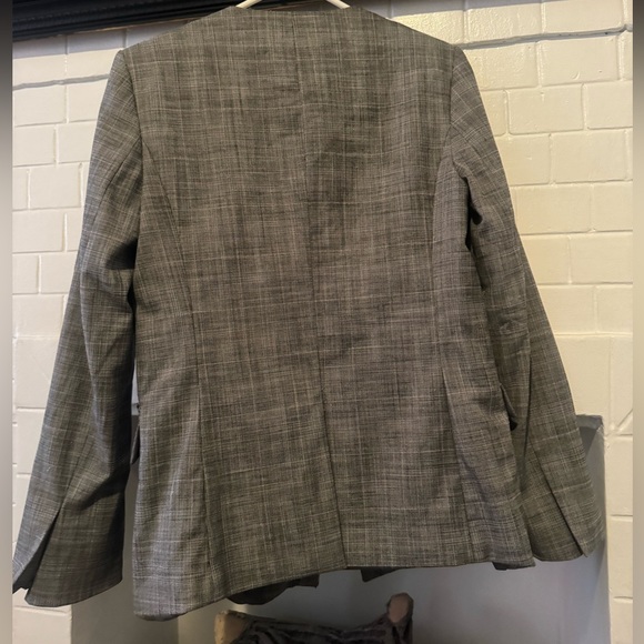 DKNY BLAZER SIZE 6 - Picture 7 of 10